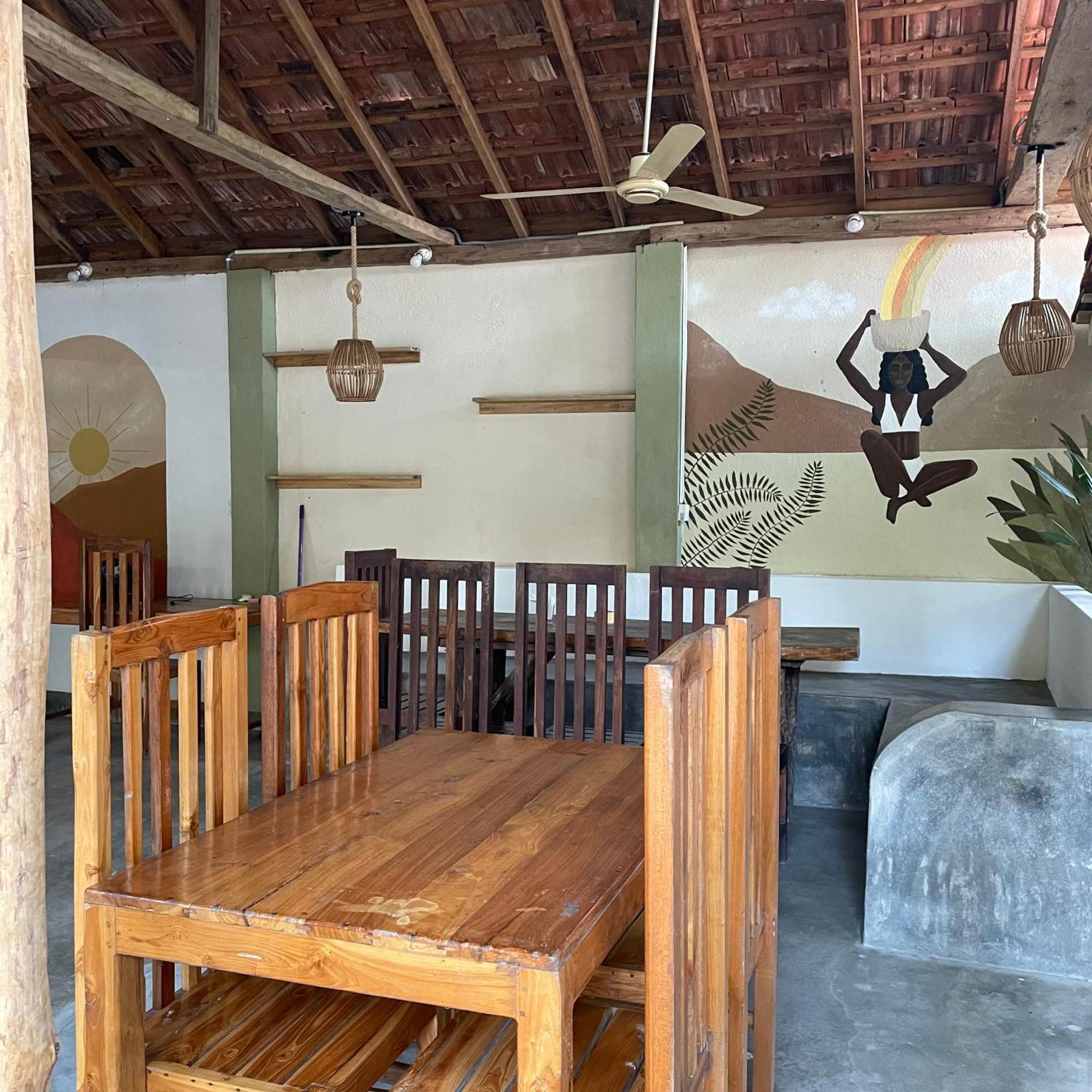 Agra Arugambay Hostel Arugam Bay Exterior foto